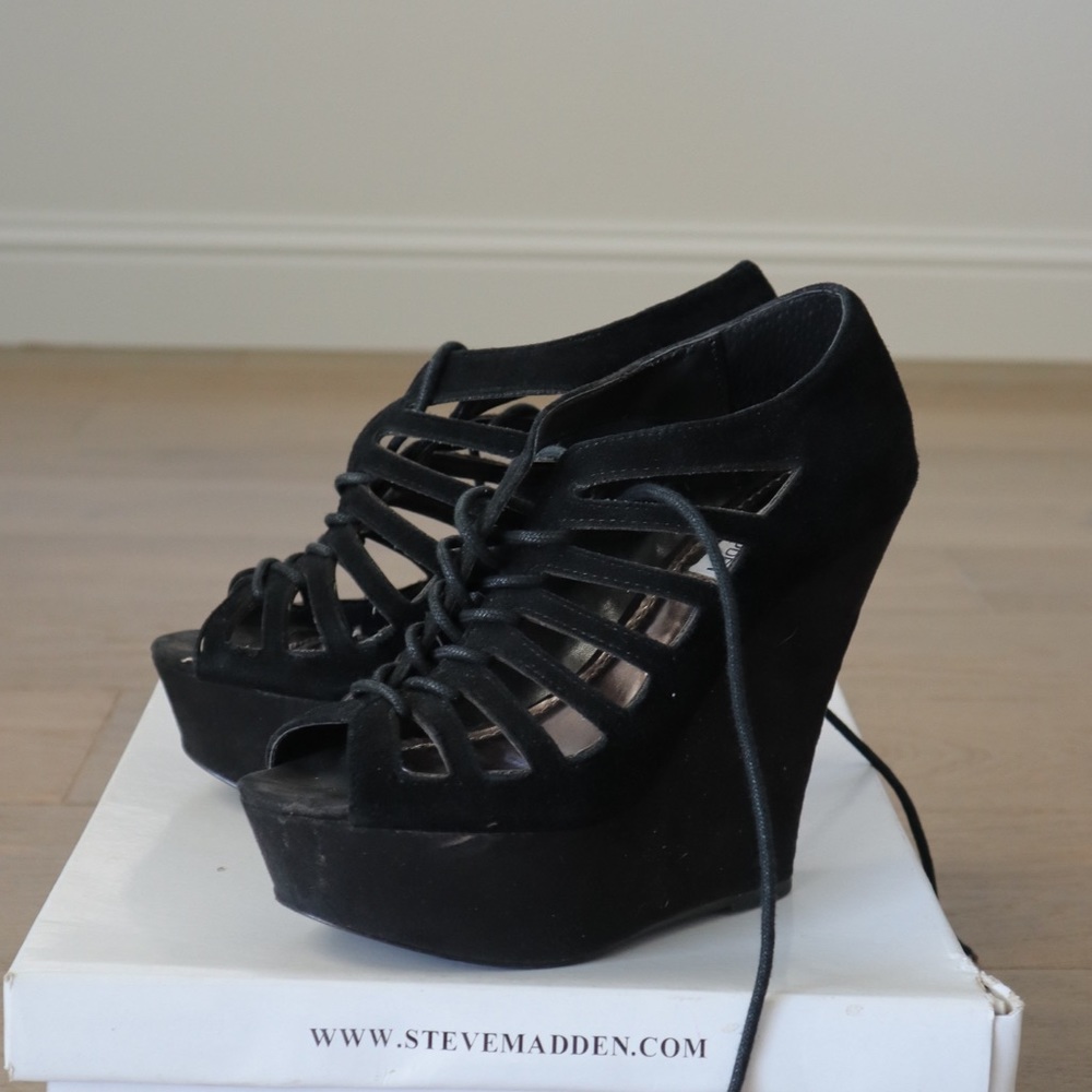 Steve Madden lace up wedges, 7